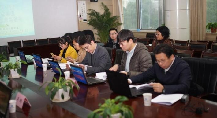 “曾经被认为是软件制造商的微软自2015年以来表现优于技术” “曾经被认为是软件制造商的微软自2015年以来表现优于技术”