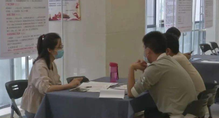 “这个太空侵略者棋盘游戏正在Kickstarter上肆虐” “这个太空侵略者棋盘游戏正在Kickstarter上肆虐”