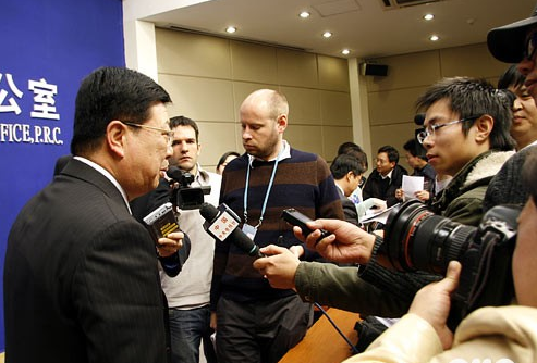 “一波零售收入报告显示百货企业仍然没有弄清楚怎么让购物” “一波零售收入报告显示百货企业仍然没有弄清楚怎么让购物”