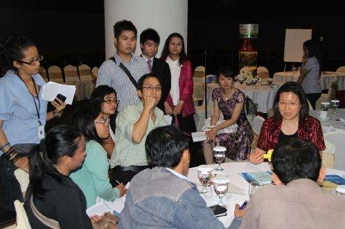 “随着特朗普加剧贸易战日本汽车制造商将美国的就业率创下” “随着特朗普加剧贸易战日本汽车制造商将美国的就业率创下”